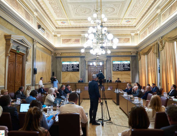 Közbiztonság, fejlesztések és rangos városi elismerések a közgyűlésen