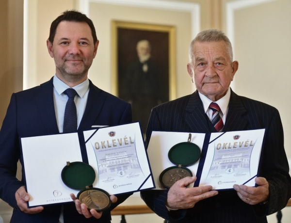 Dankó László és Szokol Tibor Mátyás is rangos városi kitüntetést vehetett át a közgyűlésen