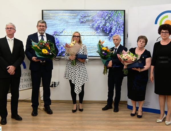 Kitüntetések, oklevelek– Idén is díjat kaptak a szakképzési centrum legjobb tanárai