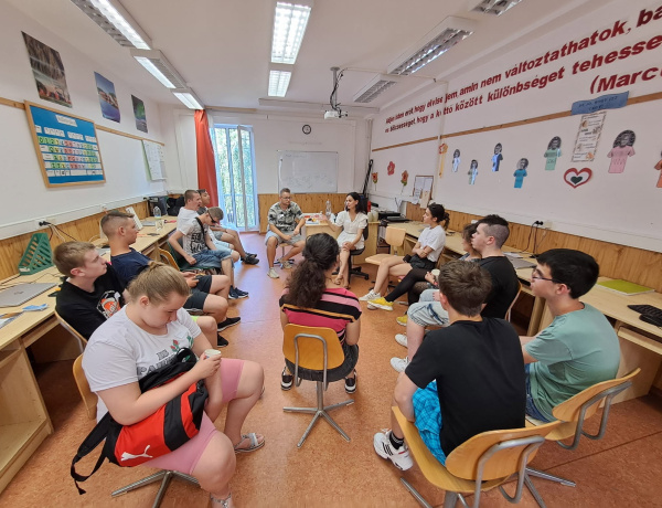Neuroaffirmatív pályaorientációs tábor segíti az autista fiatalok jövőtervezését