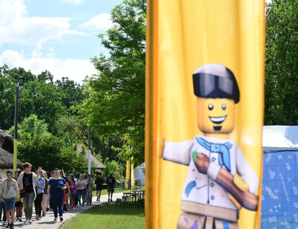 LEGO Kids Play Day – 1500 iskolás játszhatott együtt a Játék Világnapján
