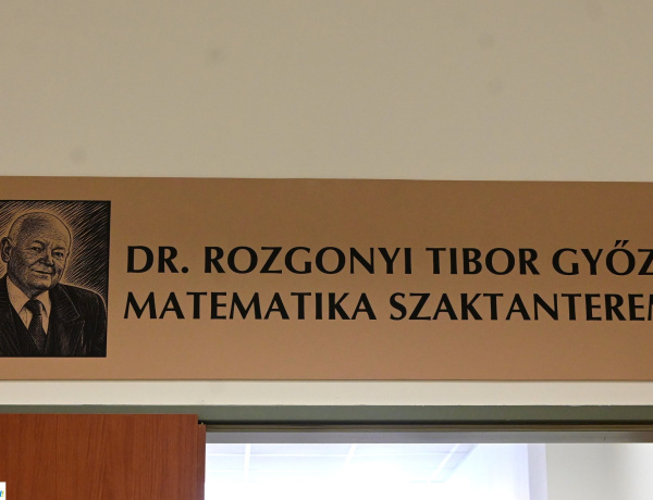 Névadó – Szaktantermet neveztek el dr. Rozgonyi Tibor Győzőről