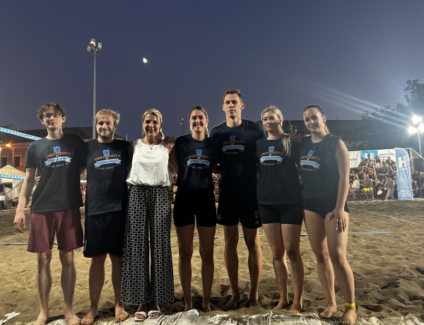 Veretlenül nyerte meg a Nyíregyházi Egyetem csapata a Beach Volleyball in the City gálatornáját