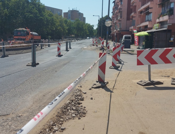 Forgalomkorlátozás a Vasvári Pál utcában – Változott a közlekedési rend