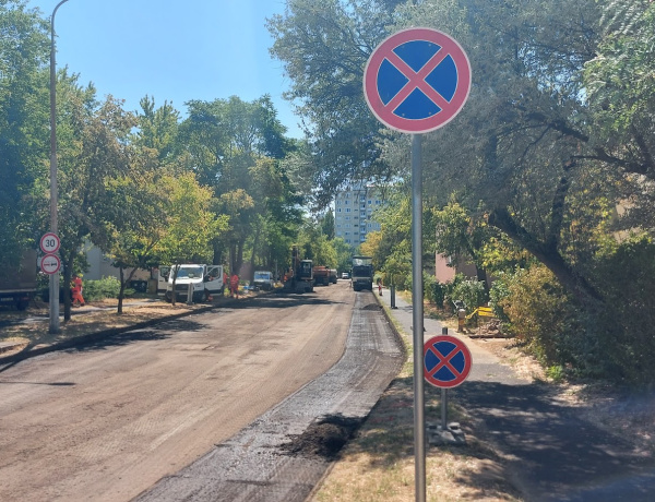 Felújítás zajlik a Schmidt Mihály utcában