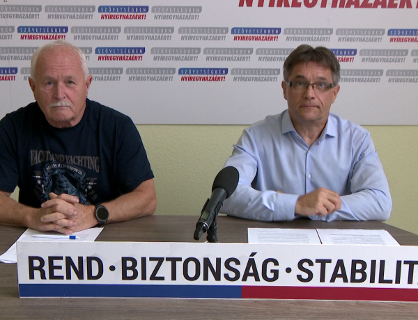 Az aktuális várospolitikai kérdésekről tartott sajtótájékoztatót a Szövetségben Nyíregyházáért Frakció