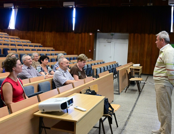 Szenior Akadémia – Újabb hat előadással várják az időseket