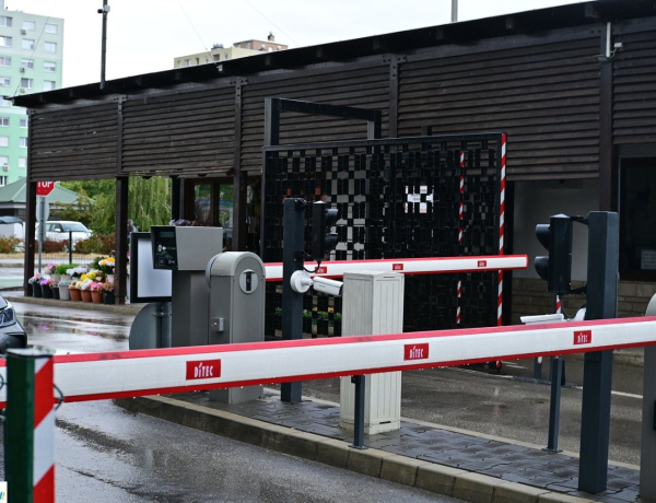 Belépőkapuk – Üzemkész az új automata rendszer az Északi temetőben