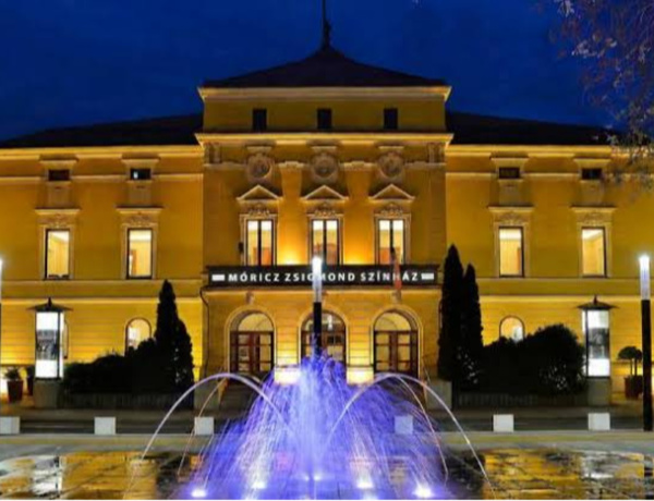 Vígjátékok, zenés előadások és kamaradarab is várja a nézőket novemberben