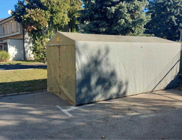 Október 15-től engedélyezett a sátorgarázsok felállítása