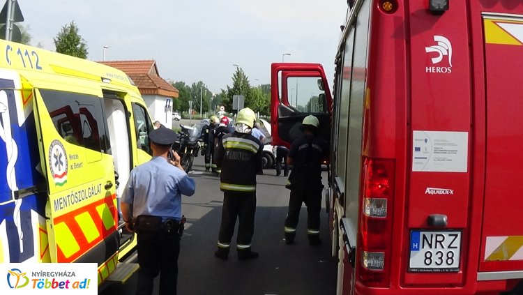 Motoros és haszonjármű ütközött a Törzs utcán péntek délelőtt