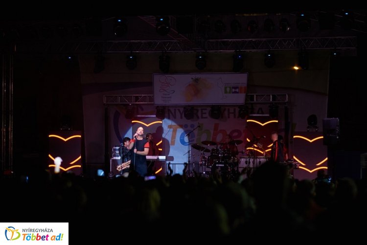 Fantasztikus élő koncertet adott a Tirpák Fesztiválon a TNT-Vasárnap a Fásy Mulató érkezik