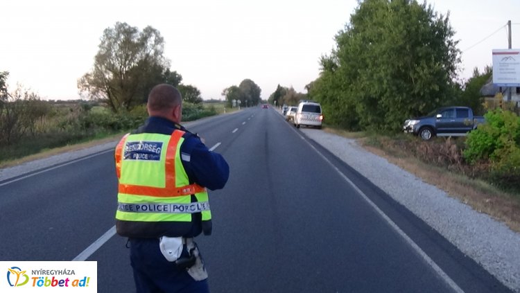 Ráfutásos baleset történt szombat este Császárszállás külterületén