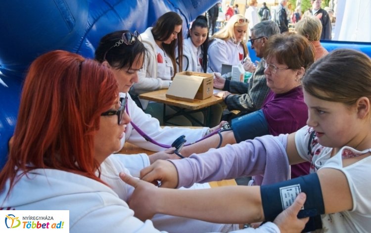Szívünkről szívesen szakemberektől – Ingyenes szűrésekkel várják az érdeklődőket