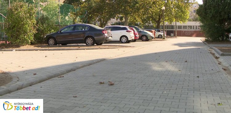 Út-, és járdafelújítás az Ószőlőn – Új parkolóhelyeket is kialakítottak!