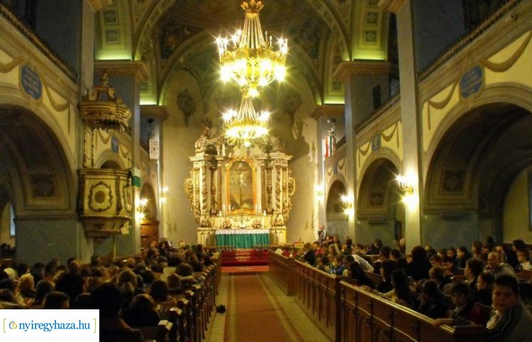 Karácsonyi zenés áhítat a nyíregyházi evangélikus nagytemplomban 