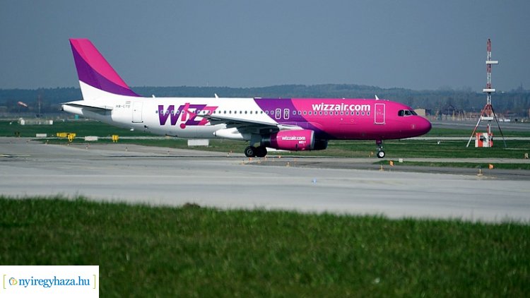 Kigyulladt egy Párizsba induló repülőgép Debrecenben - A Wizz Air egyik gépe volt