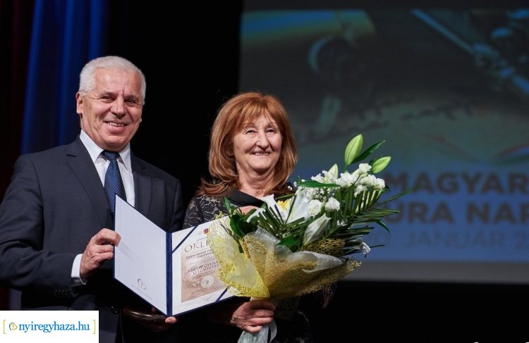 Baracskáné dr. Bodnár Zsuzsanna néprajzkutató, főmuzeológus vette át az idei Krúdy díjat
