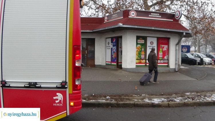 Az Állomás térre riasztották a tűzoltókat hétfő reggel - Hősugárzó gyulladt ki