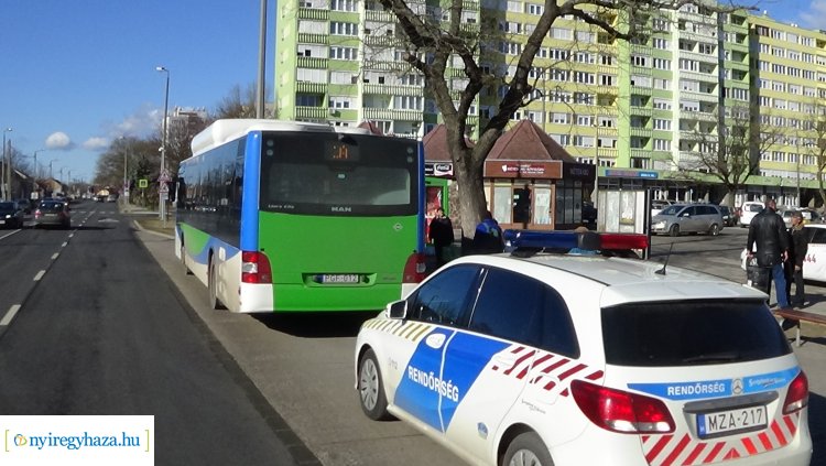 Szóváltás a buszon, rendőrt kellett hívni – Hamis bérlettel szállt fel az utas