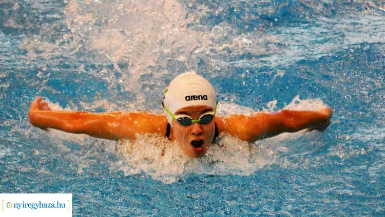 Bronzérem Nizzában - Hatházi Dóra és Szurovcsják Ivett is döntős volt az úszóversenyen