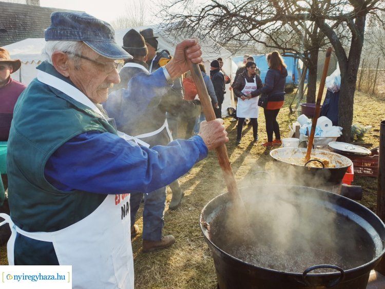 15 ezer adag étel készül a Disznótoros Fesztiválon! - Ebédeljen ma a Sóstói Múzeumfaluban!
