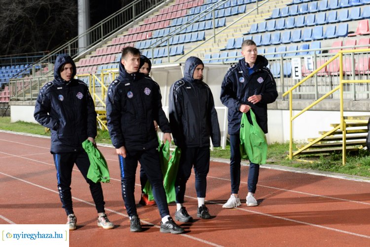Magyar futball bajnokságok - Felfüggesztette a szezont az MLSZ