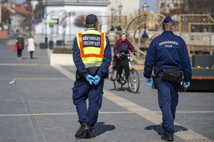 A kijárási korlátozás betartását szombaton is ellenőrizték