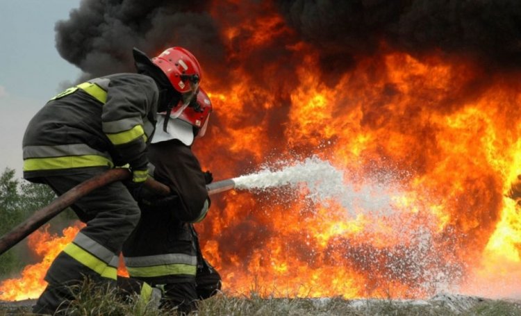 Közel tíz szabadtéri tűzhöz riasztották április 5-én megyénk tűzoltóit