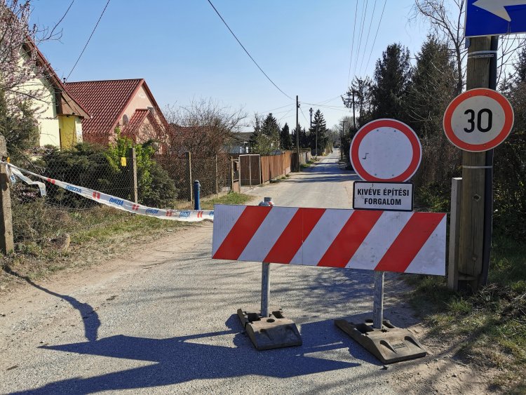 Forgalomkorlátozás a Csemete utcán - Közműépítés zajlik a területen