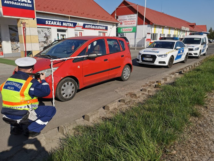 Ki váltott sávot szabálytalanul? Baleset történt a Debreceni úton.