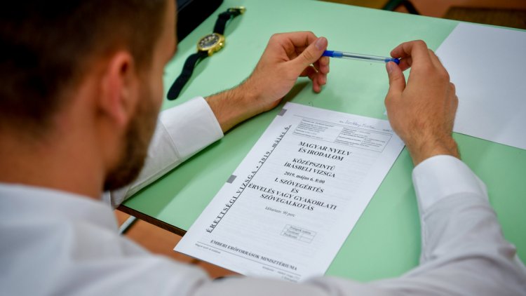 A magyarok négyötöde támogatja a kormány tervét az érettségi megtartására
