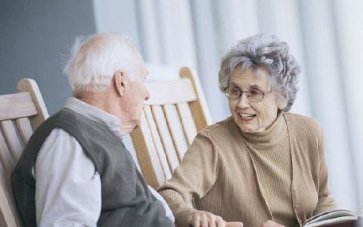 A 13. havi nyugdíj visszavezetése növeli az idősek anyagi biztonságát