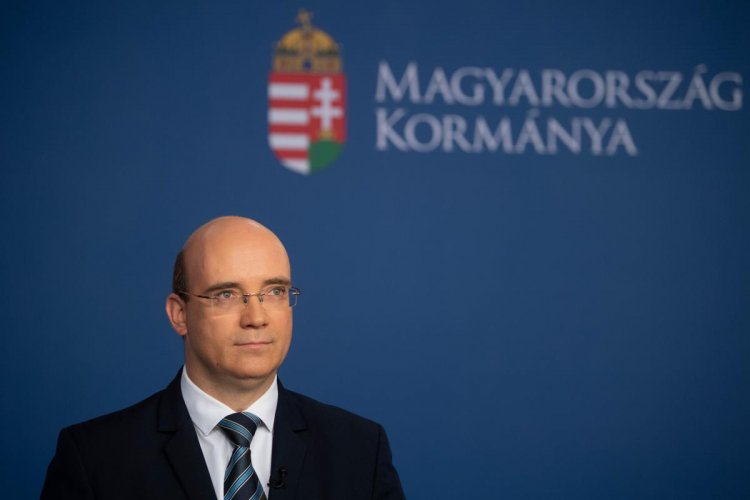Szigorú biztonsági intézkedések mellett kezdődik meg hétfőn az érettségi