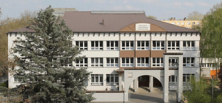 Gimnáziumi tanár állások – Tanárok jelentkezését várják a Szent Imrében