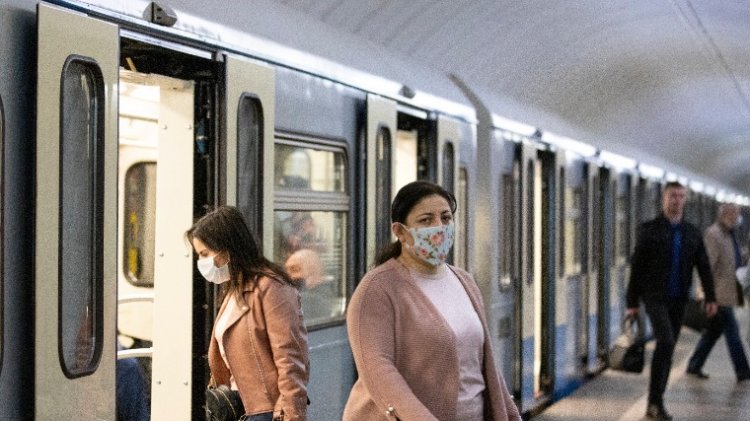 A világban csökkent a fertőzés terjedésének üteme, áthelyeződtek a gócpontok