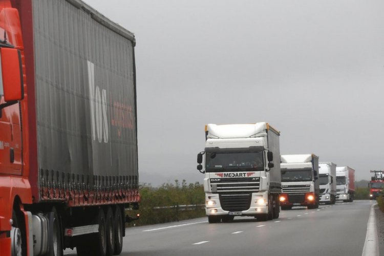 Júniustól visszaállnak a vezetési- és pihenőidők általános szabályai