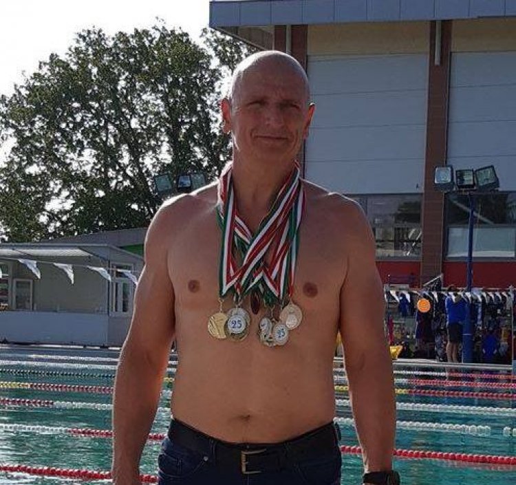 Elindult a nyári szezon a szenior úszóknál - Cseh Imre öt érmet szerzett