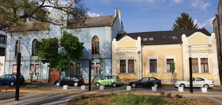 Elkezdődött a Benczúr és Bessenyei tereket övező utak, járdák felújítása 