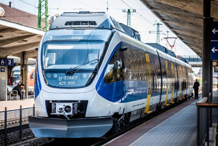 Nyáron is ingyen utazhatnak vonaton az iskolás csoportok