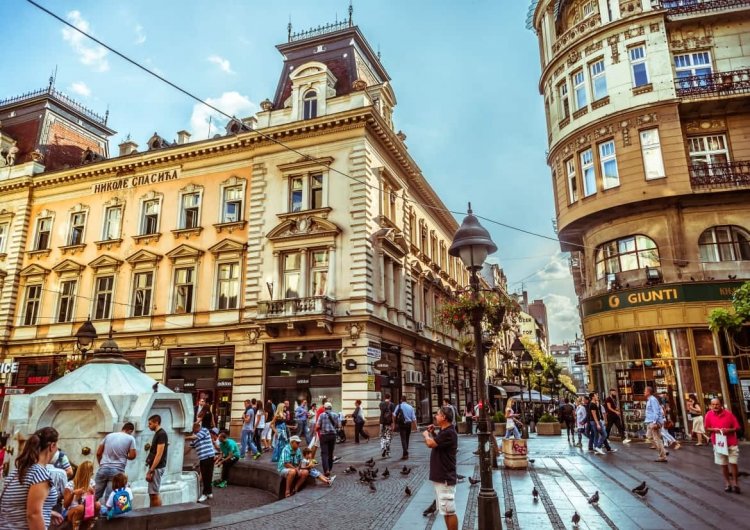 Rendkívüli járványhelyzetet vezettek be Belgrádban az emberi életek védelmében