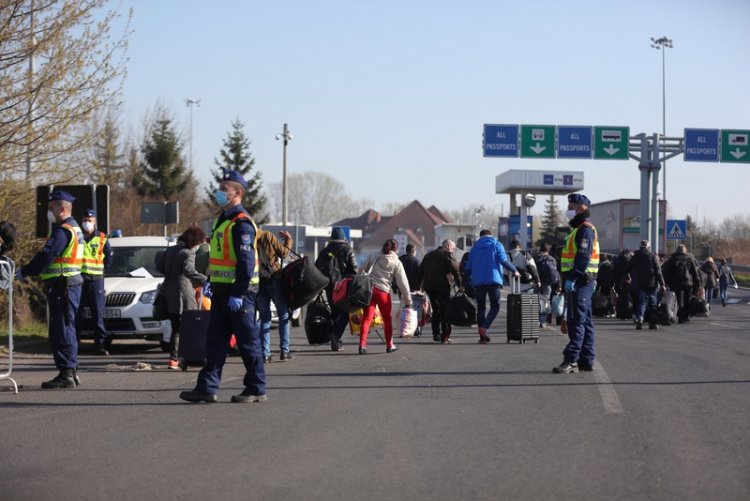 Friss: több órát kell várakozni az ukrán–magyar határnál    