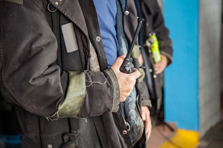 Idős hölgy lett rosszul a Szeder utcában, tűzhelyen felejtett étel okozott füstfelhőt