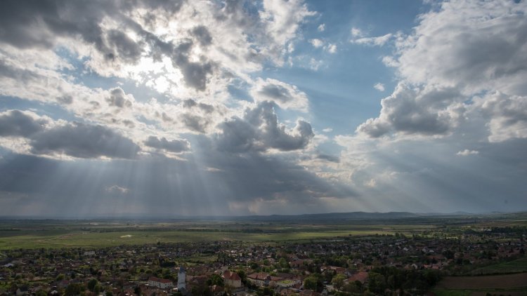 Csak a záporok ronthatják el a hétvégi időjárást                       