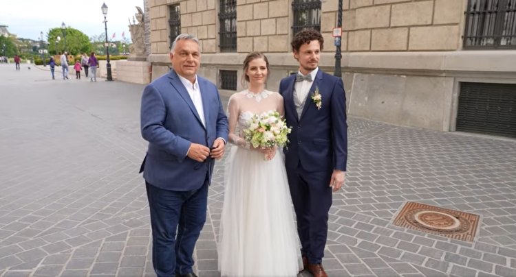 Orbán: Éljen az ifjú pár – maszk nélkül, boldogan!          