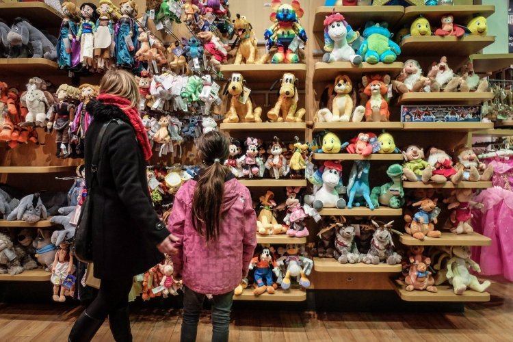 Ennyit költenek a magyar szülők idén gyereknapra            