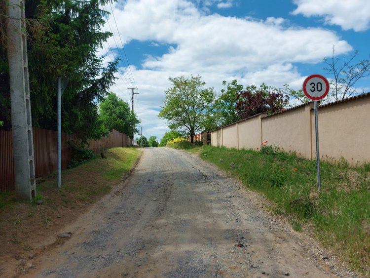 A Kincs köznél 30 km/h sebességkorlátozás lépett életbe hétfőtől