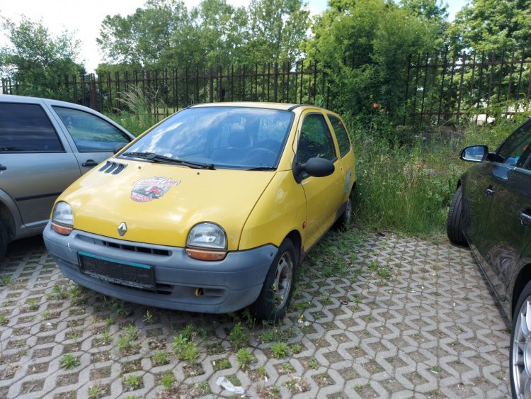 Roncsautókat gyűjt a Közterület-felügyelet június 7-e és 11-e között