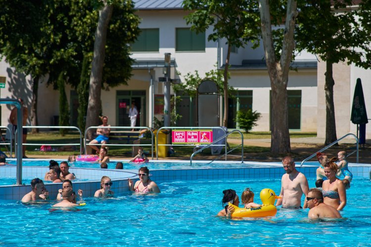 Kinyitott a Parkfürdő – A Sóstó-Gyógyfürdők Zrt. minden egysége kinyitott