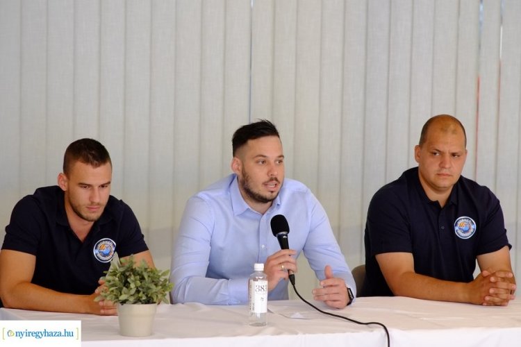 Új vezetőedző a kosarasoknál - Centert is igazolt a Hübner Nyíregyháza BS 